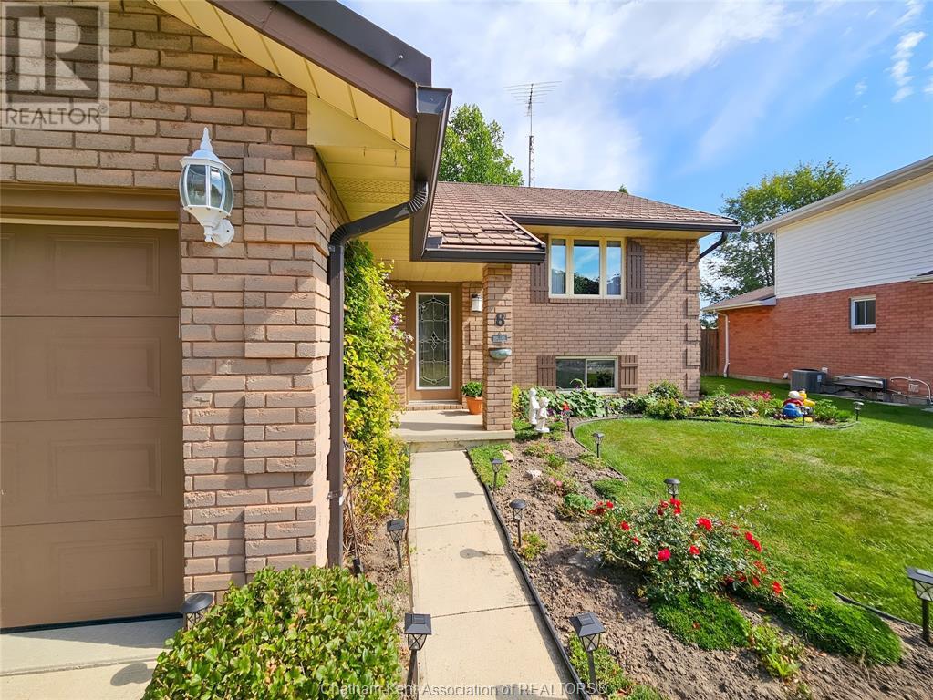Property at 8 Lancefield PLACE image 3