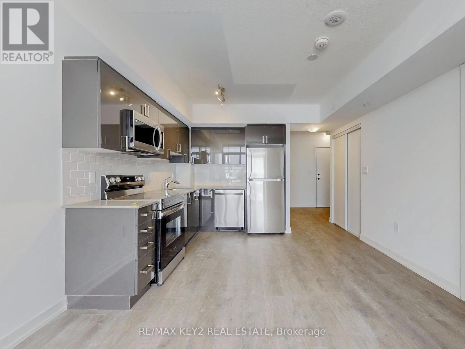 611 - 556 Marlee Avenue, Toronto, Ontario  M6B 0B1 - Photo 3 - W11989983