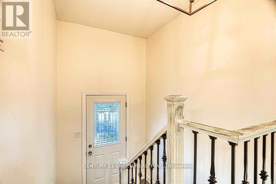 164 Gardiner Drive, Hamilton (Gilkson), Ontario  L9C 6N4 - Photo 8 - X12020003