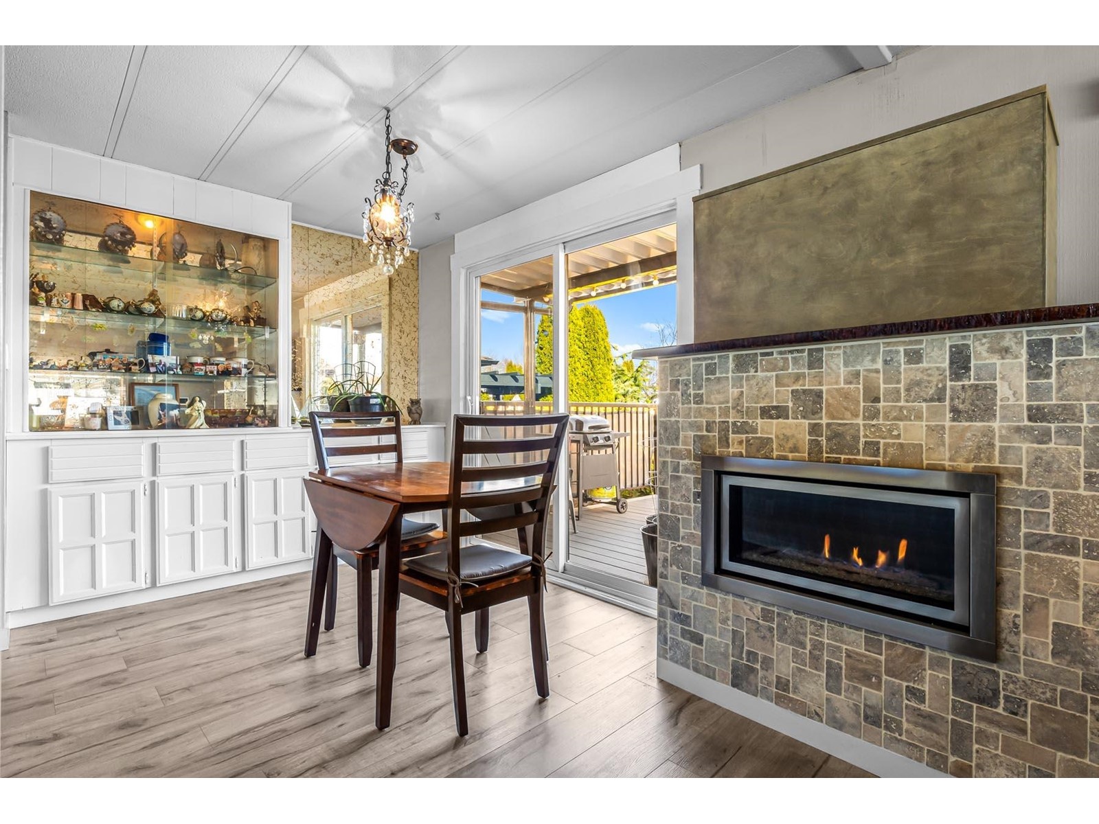 15869 Yorkshire Place, Surrey, British Columbia  V4A 5K7 - Photo 9 - R2976007