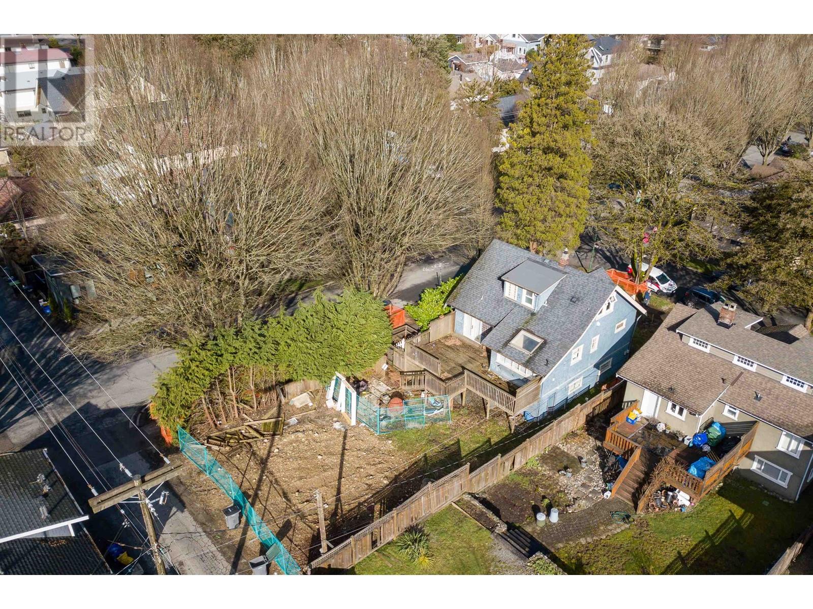 Listing Picture 15 of 19 : 408 E 20TH AVENUE, Vancouver / 溫哥華 - 魯藝地產 Yvonne Lu Group - MLS Medallion Club Member