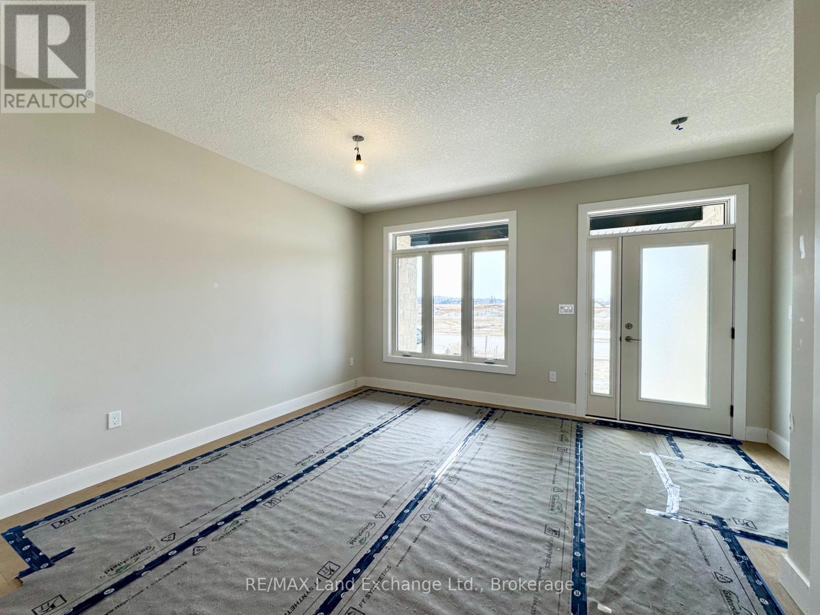459 Ivings Drive, Saugeen Shores, Ontario  N0H 2C3 - Photo 2 - X11910336