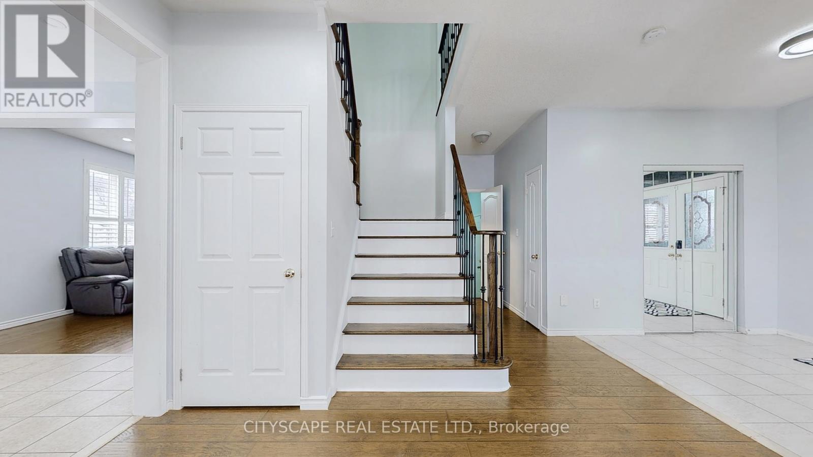 2026 Bridle Road, Oshawa, Ontario  L1L 0A5 - Photo 17 - E12020136