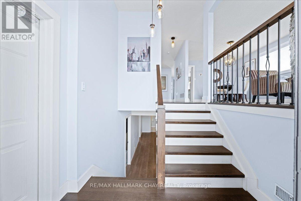 Property at 63 MAPLETON AVENUE image 4
