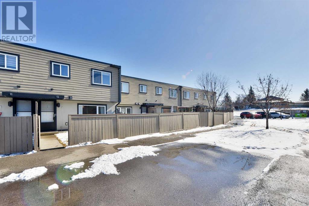 12, 3809 45 Street Sw, Calgary, Alberta  T3E 3H4 - Photo 4 - A2201218