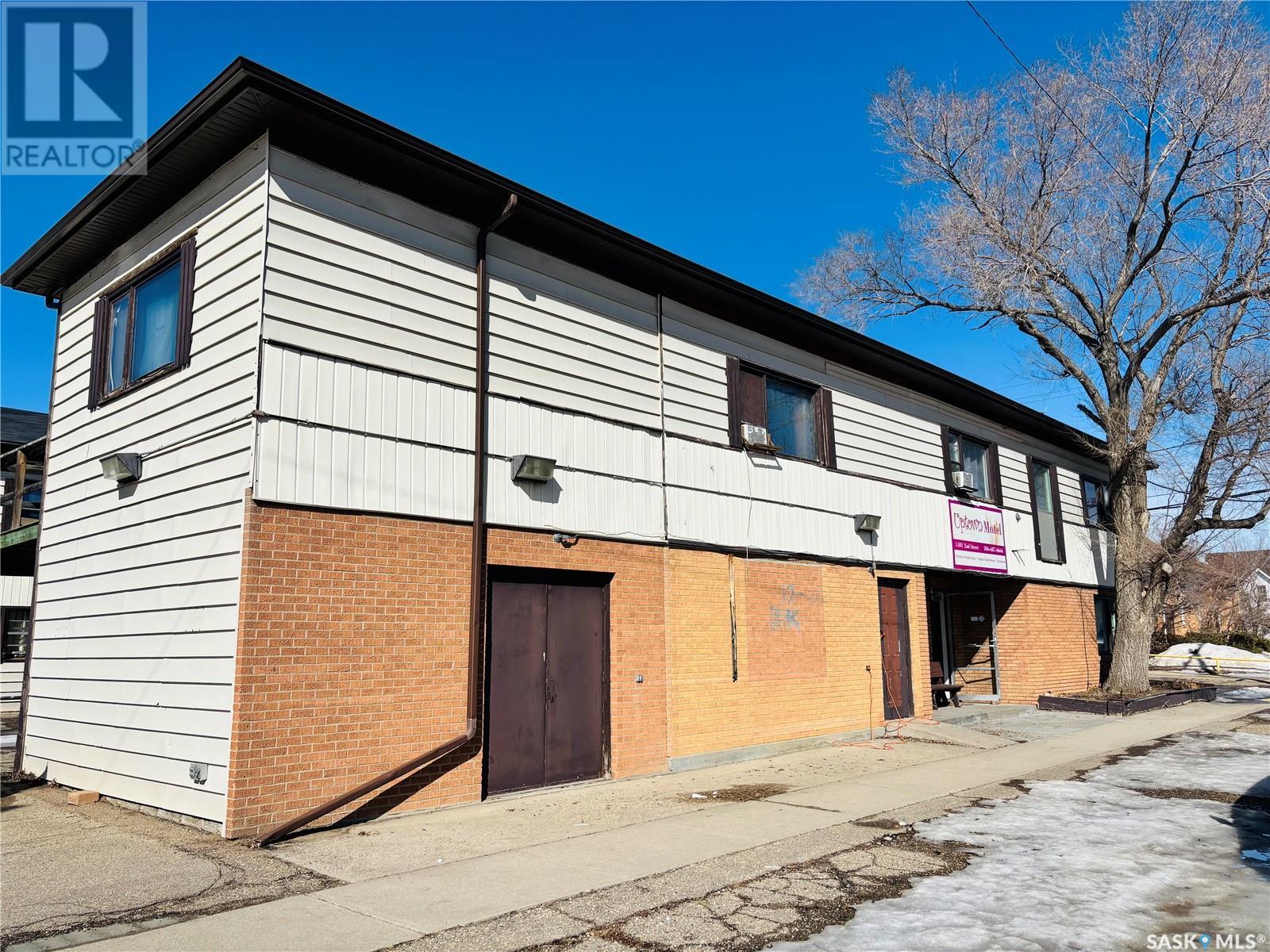 1401 2nd Street, Estevan, Saskatchewan  S4A 0M5 - Photo 2 - SK998923
