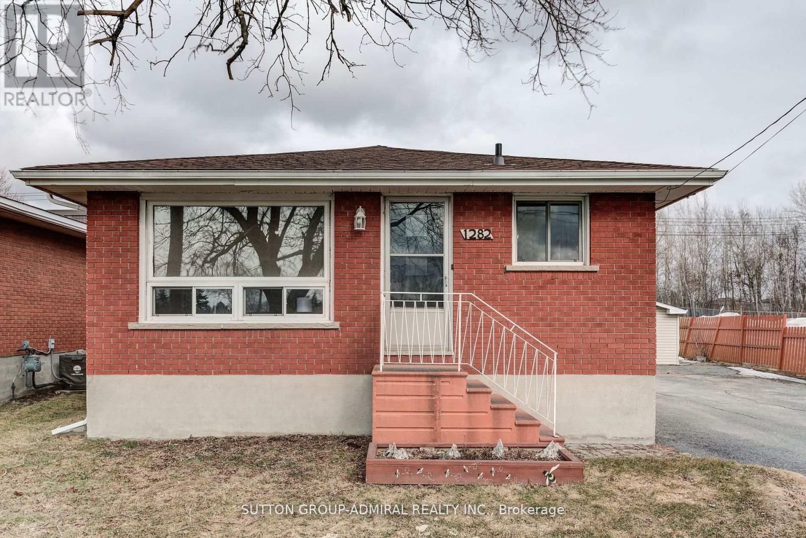 MAIN FLOOR - 1282 GARY AVENUE, Greater Sudbury, Ontario
