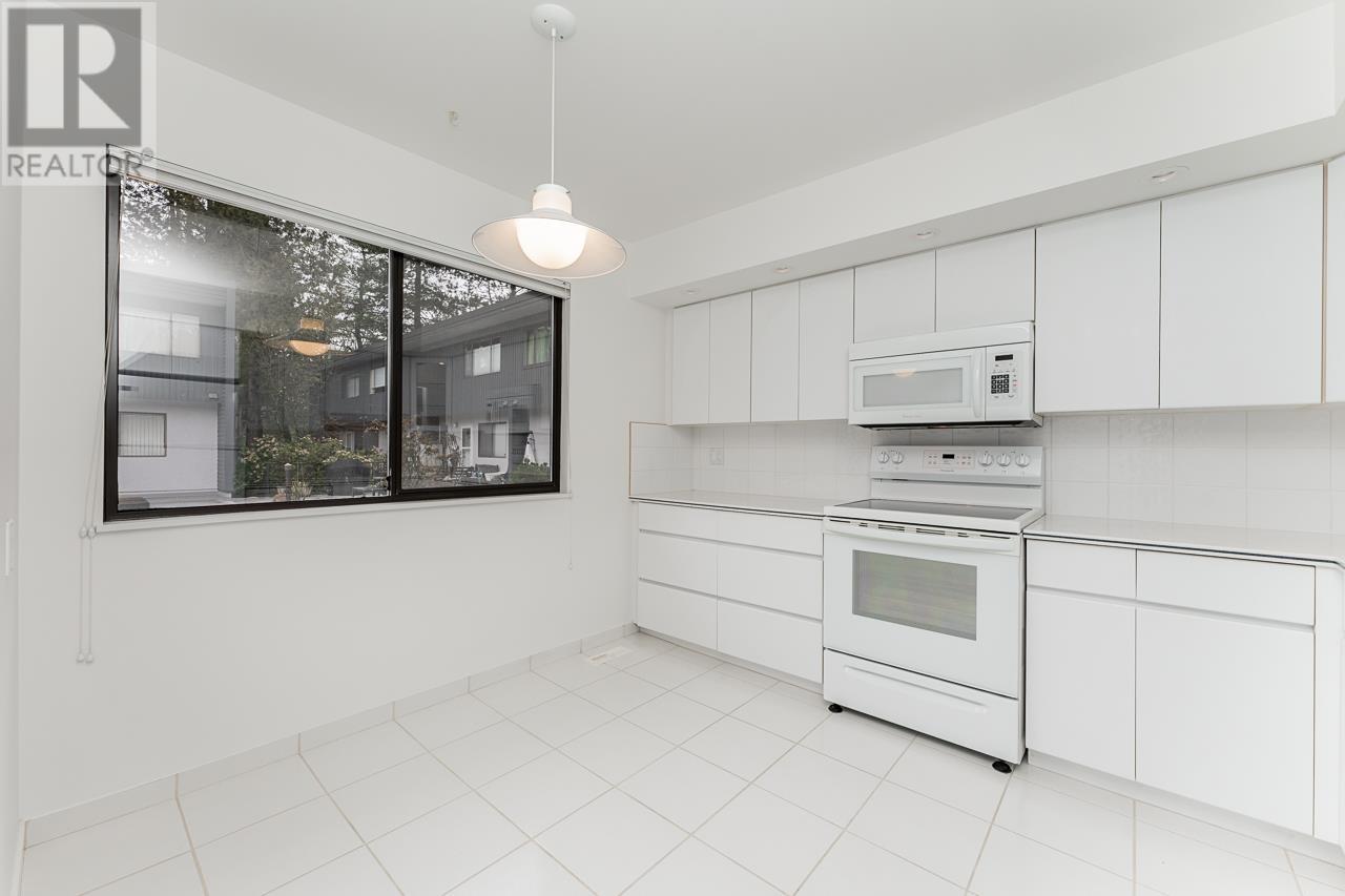7319 Coronado Drive, Burnaby, British Columbia  V5A 1P9 - Photo 4 - R2977197