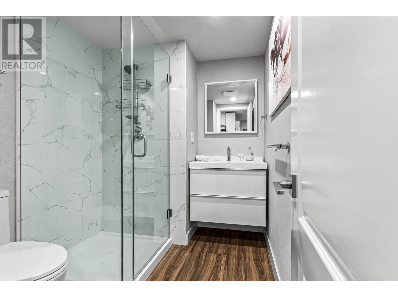 501 Seventh Avenue, New Westminster, British Columbia  V3L 1W8 - Photo 32 - R2974689