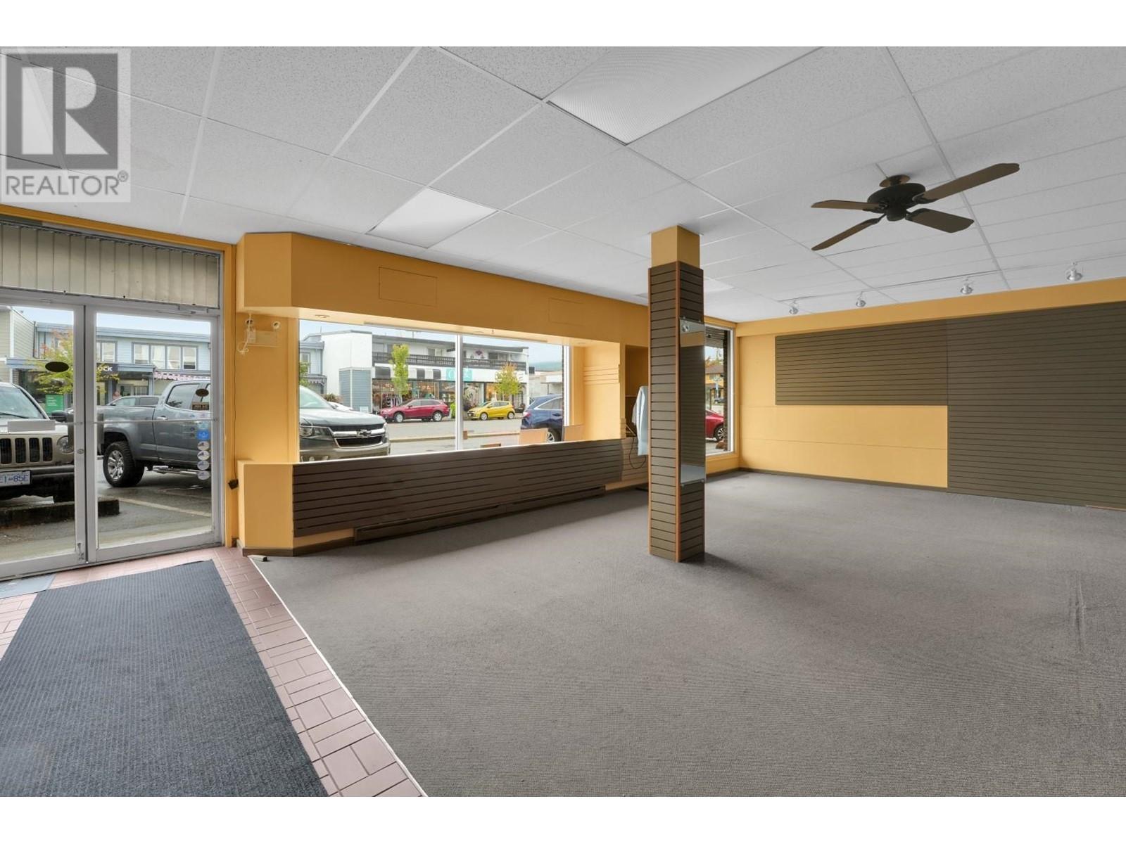 Unit B 5651 Cowrie Street, Sechelt, British Columbia  V0N 3A0 - Photo 2 - C8067410