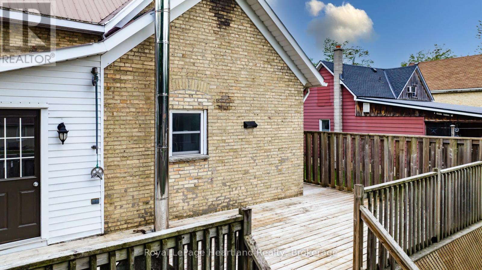 86 Oxford Street, Bluewater, Ontario  N0M 1X0 - Photo 11 - X12020193