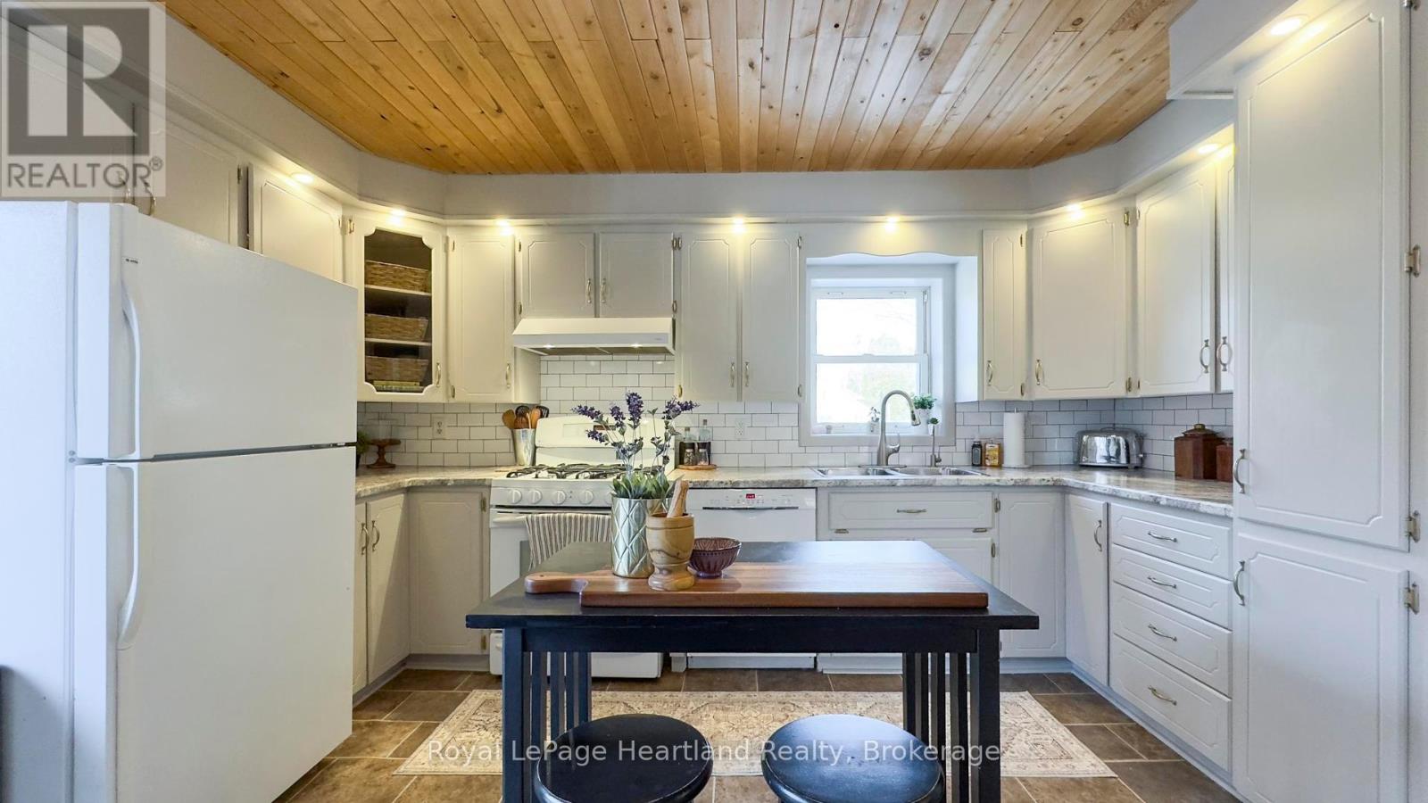 86 Oxford Street, Bluewater, Ontario  N0M 1X0 - Photo 31 - X12020193