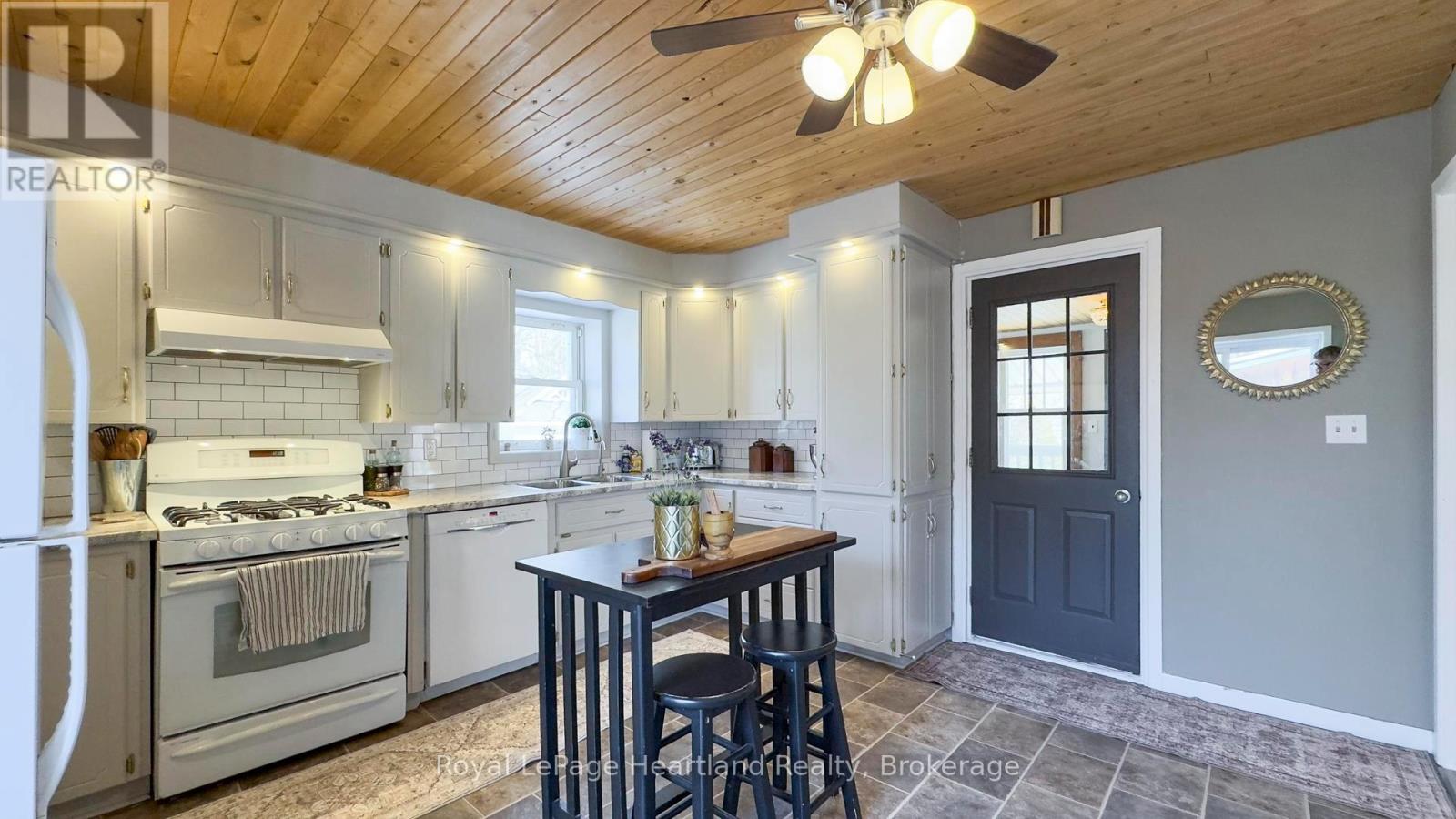 86 Oxford Street, Bluewater, Ontario  N0M 1X0 - Photo 33 - X12020193