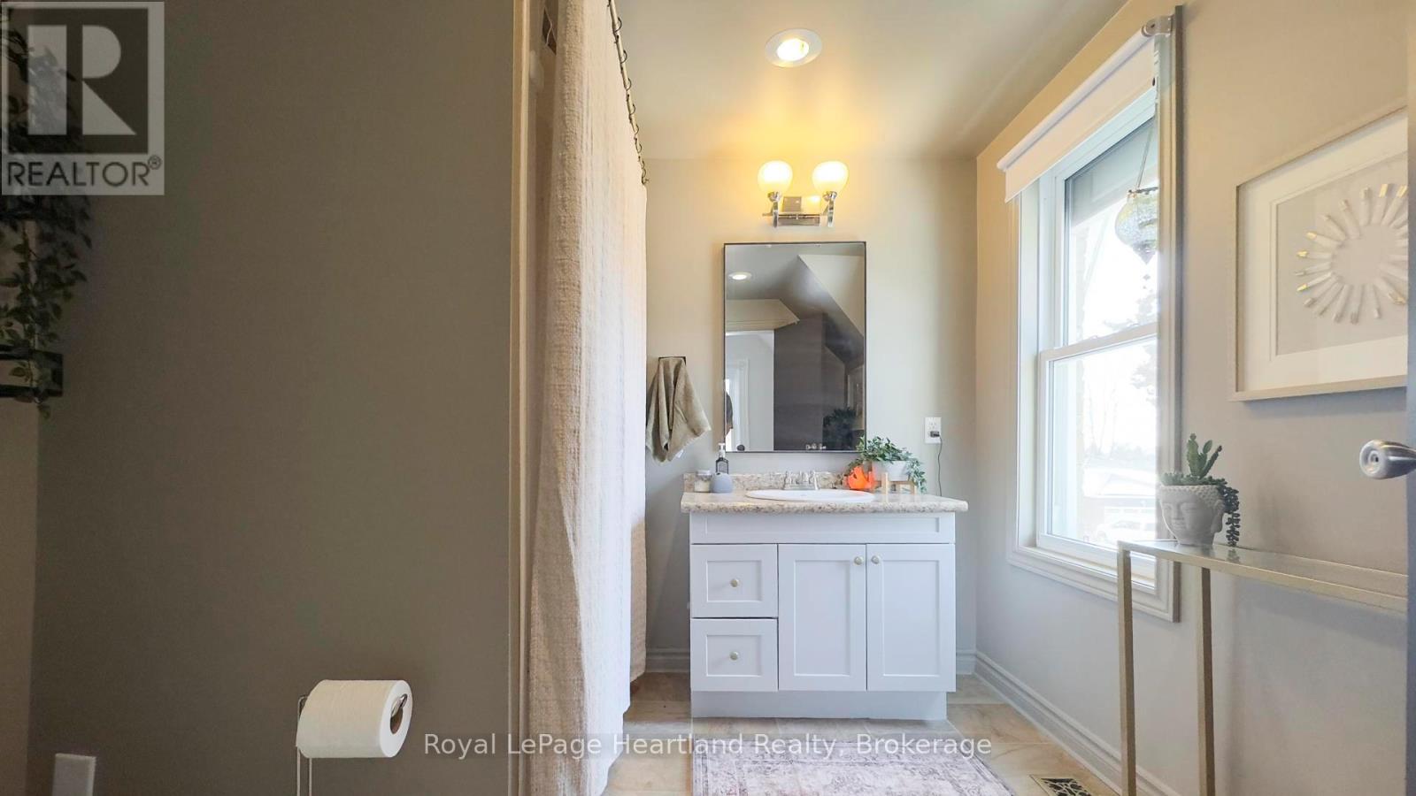86 Oxford Street, Bluewater, Ontario  N0M 1X0 - Photo 39 - X12020193