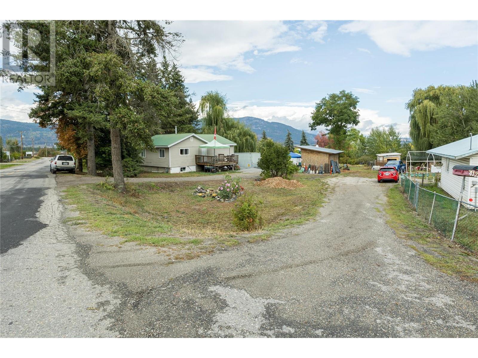 4132 Crozier Road, Spallumcheen, British Columbia  V4Y 0Z1 - Photo 5 - 10337869