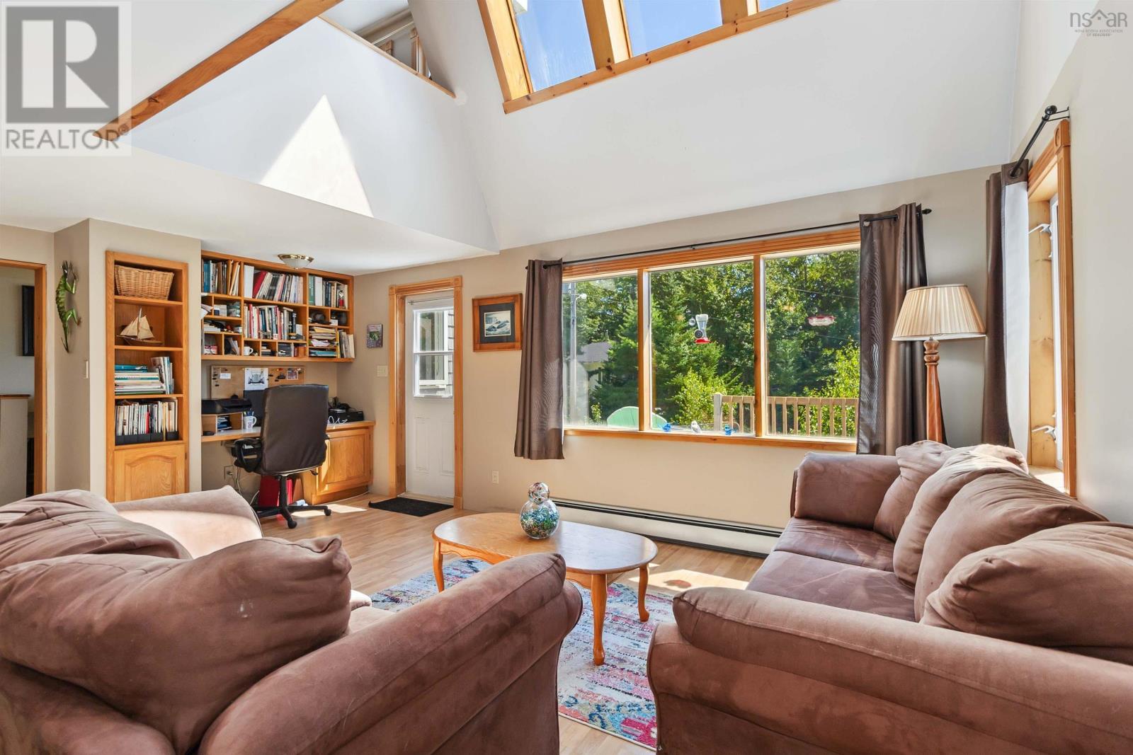 187 Hartz Point Road Road, Shelburne, Nova Scotia  B0T 1W0 - Photo 11 - 202504929