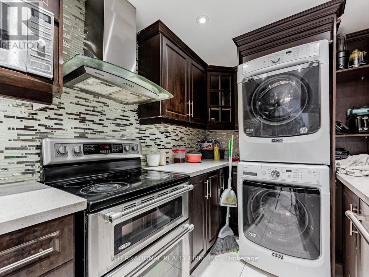 Property at 1416 - 370 DIXON ROAD image 5