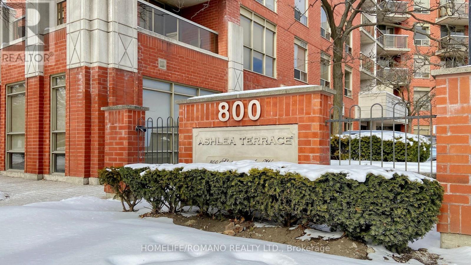 C3 - 800 Sheppard Avenue W, Toronto, Ontario  M3H 6B4 - Photo 2 - C11972066