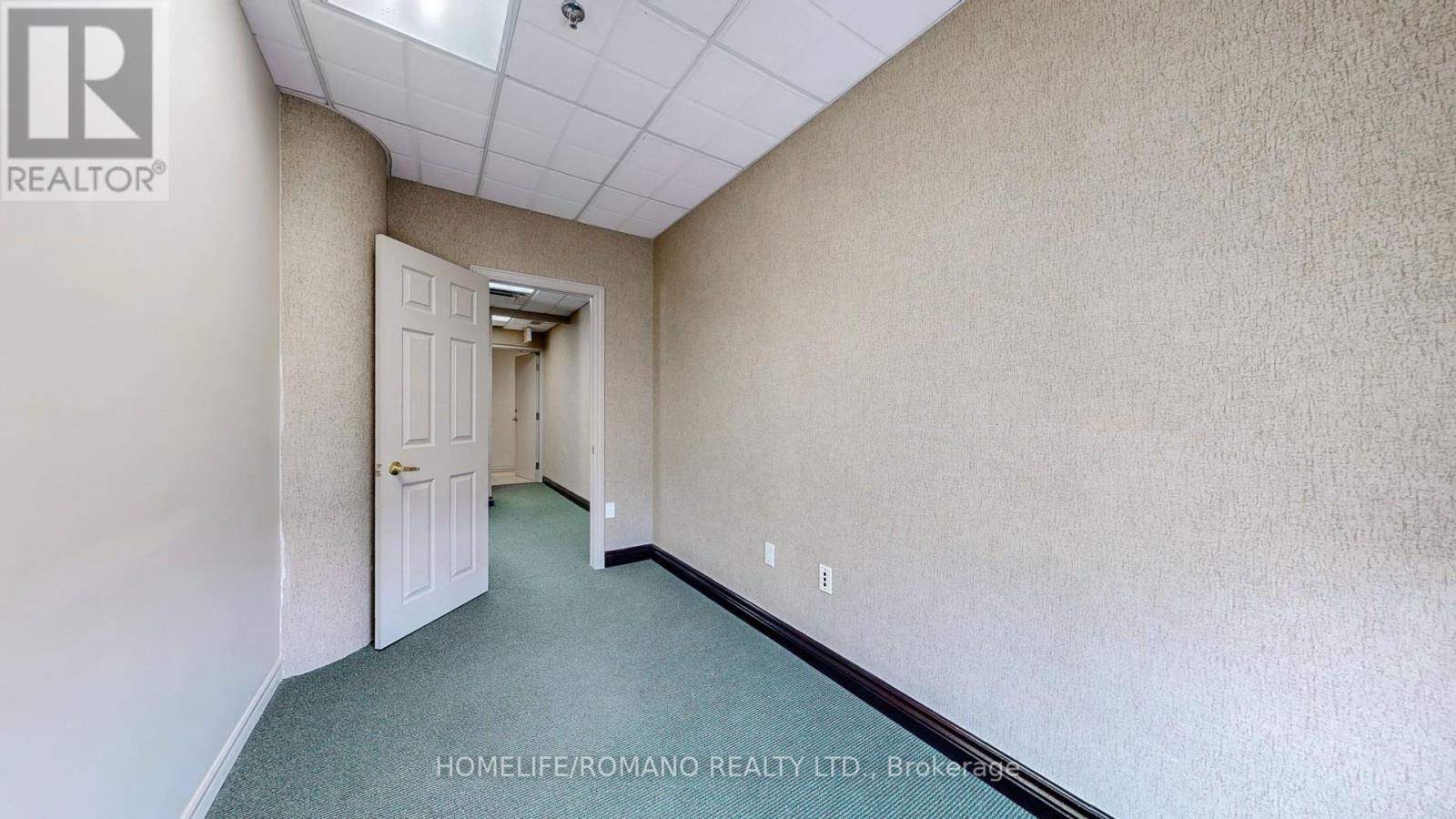 C1 - 800 Sheppard Avenue W, Toronto, Ontario  M3H 6B4 - Photo 12 - C11972152