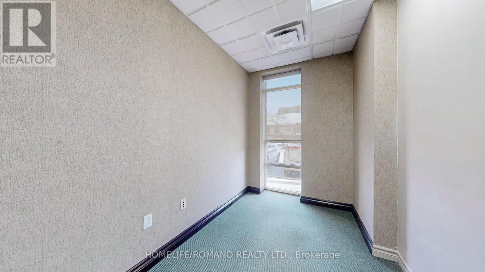 C1 - 800 Sheppard Avenue W, Toronto, Ontario  M3H 6B4 - Photo 13 - C11972152