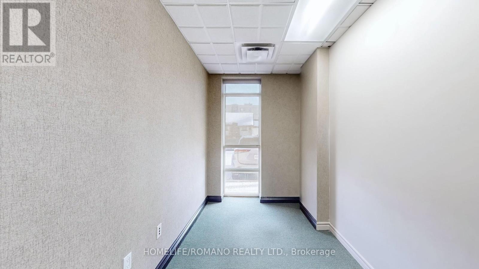 C1 - 800 Sheppard Avenue W, Toronto, Ontario  M3H 6B4 - Photo 15 - C11972152