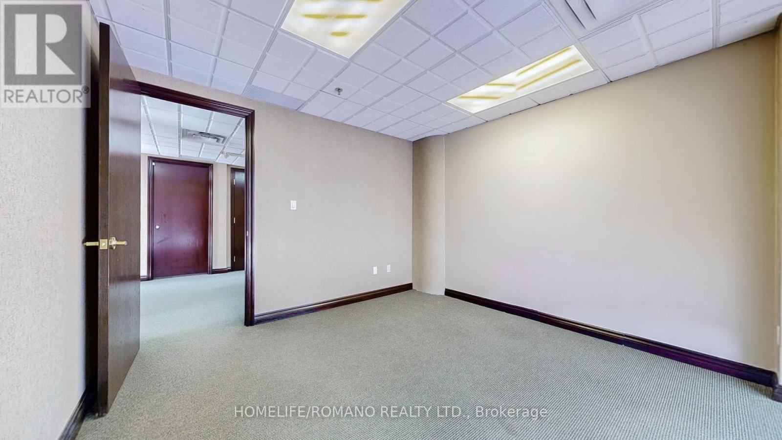 C1 - 800 Sheppard Avenue W, Toronto, Ontario  M3H 6B4 - Photo 19 - C11972152