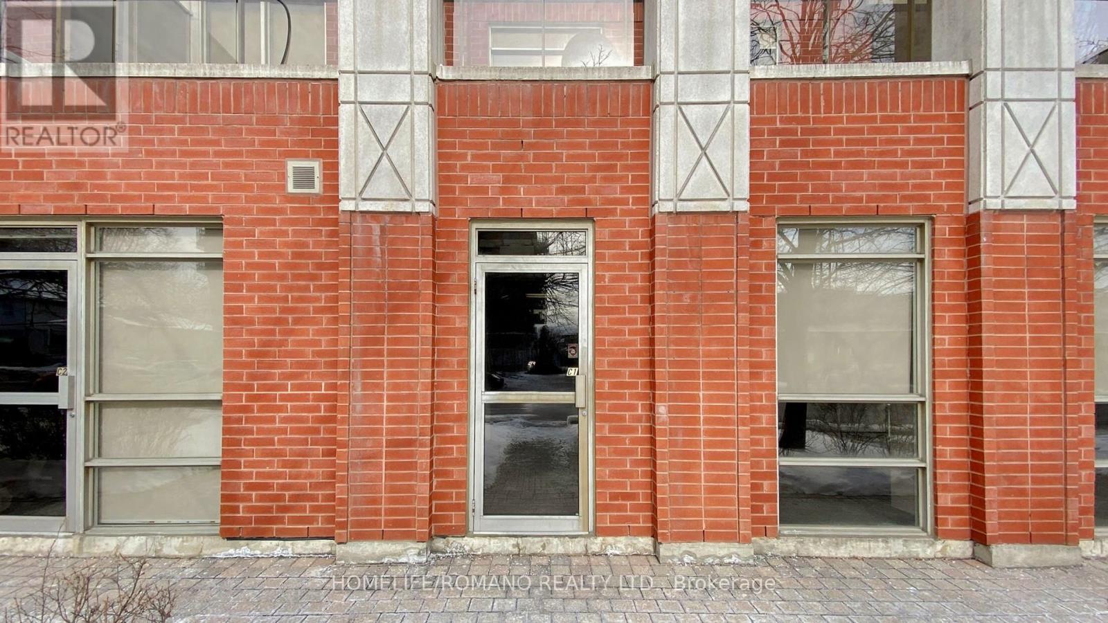 C1 - 800 Sheppard Avenue W, Toronto, Ontario  M3H 6B4 - Photo 3 - C11972152