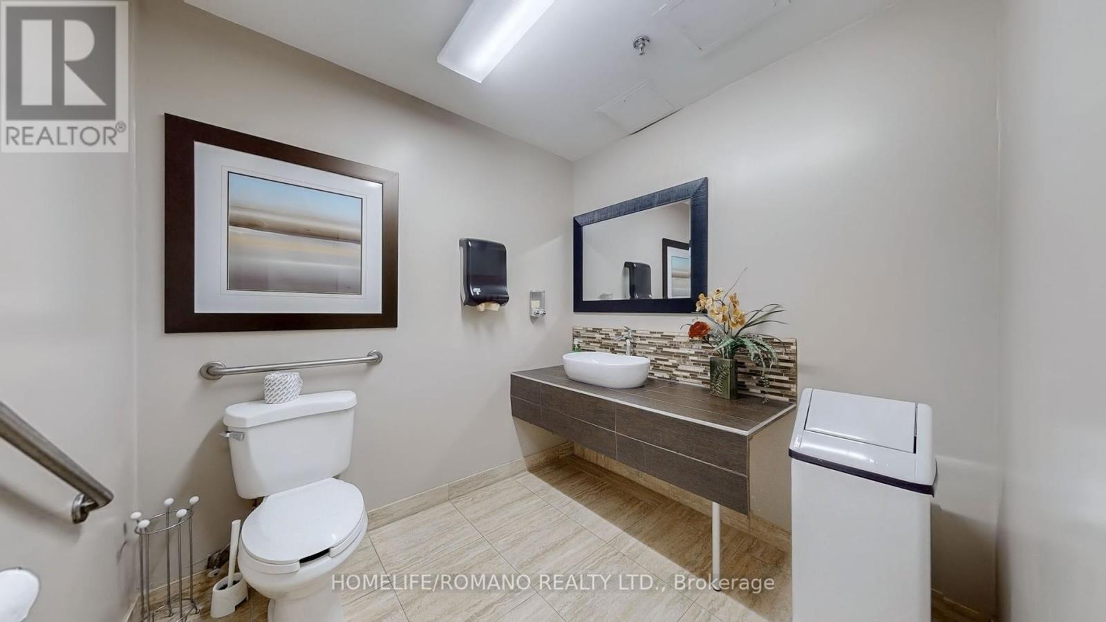 C1 - 800 Sheppard Avenue W, Toronto, Ontario  M3H 6B4 - Photo 7 - C11972152
