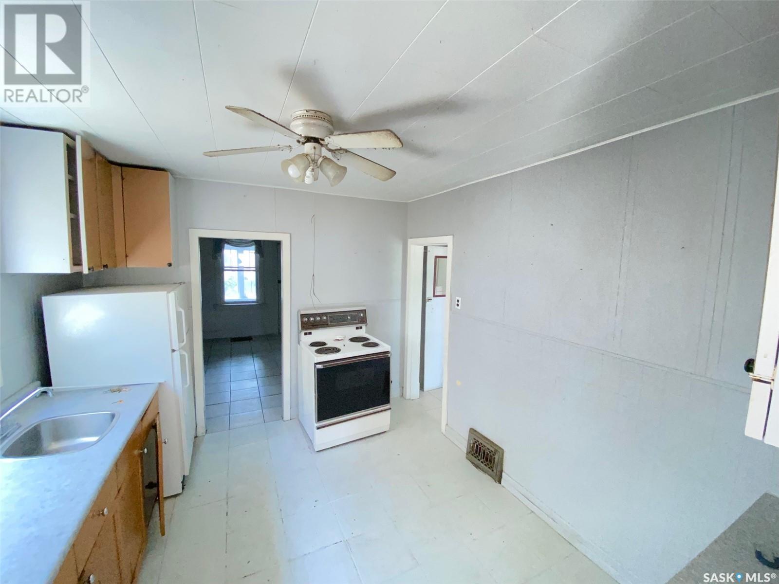 Property at 1725 Ottawa STREET image 3