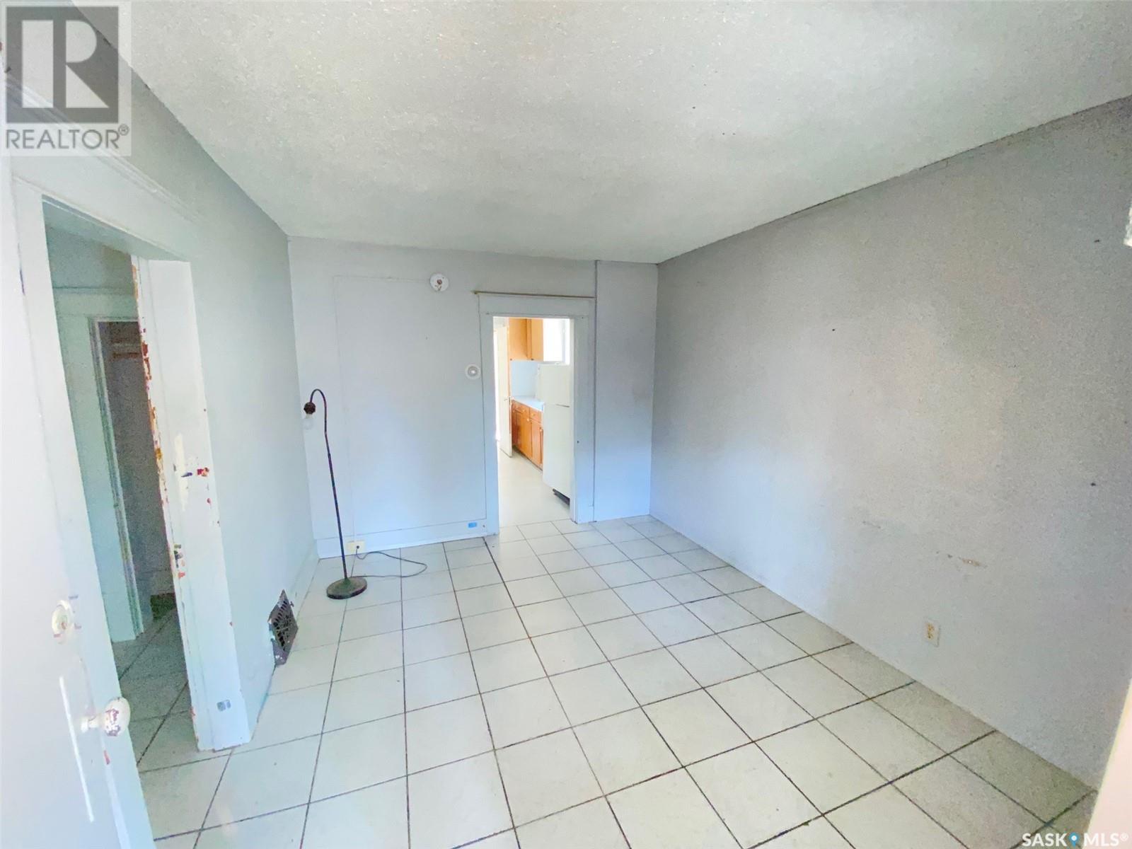 Property at 1725 Ottawa STREET image 4