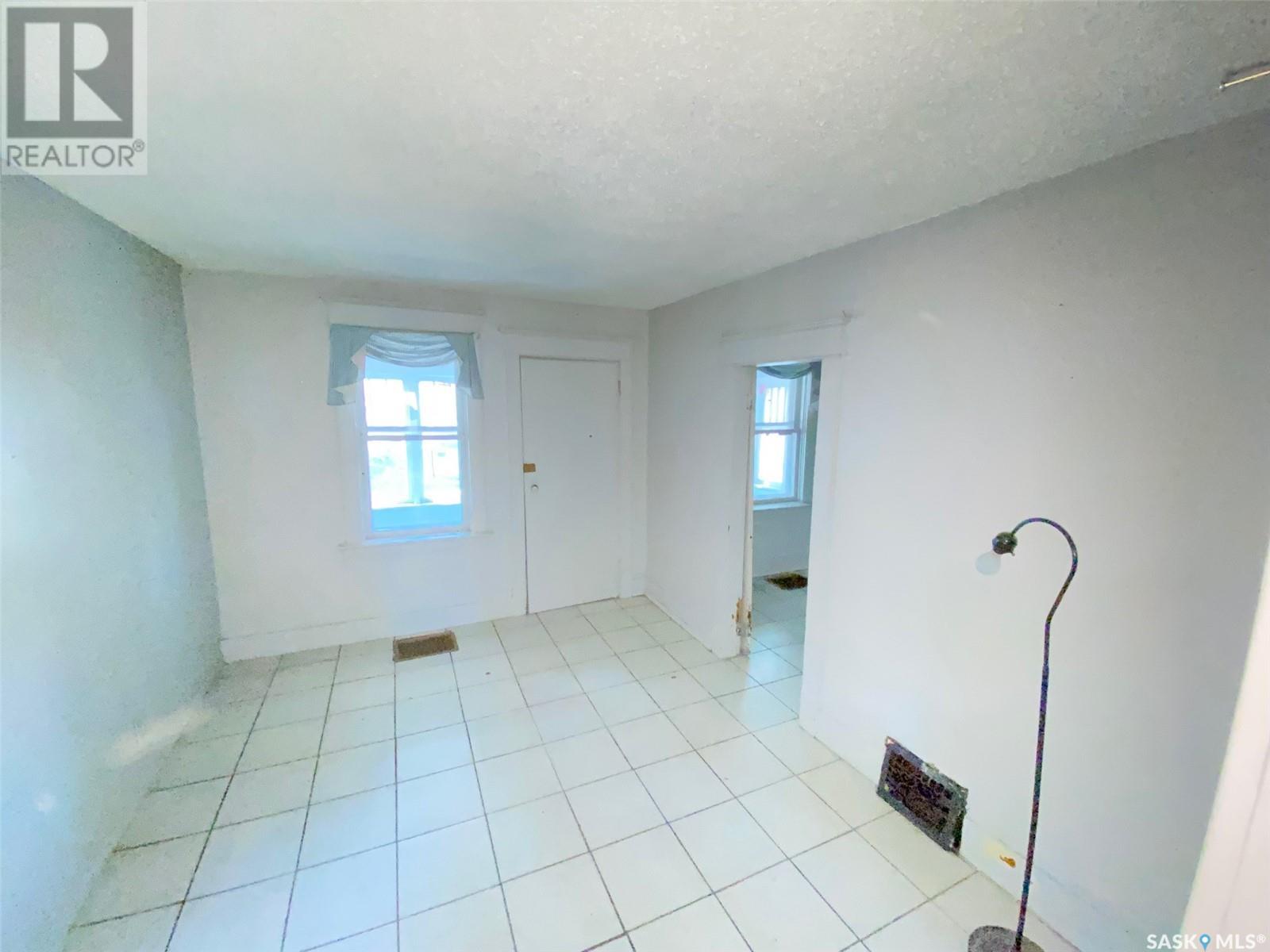 Property at 1725 Ottawa STREET image 5
