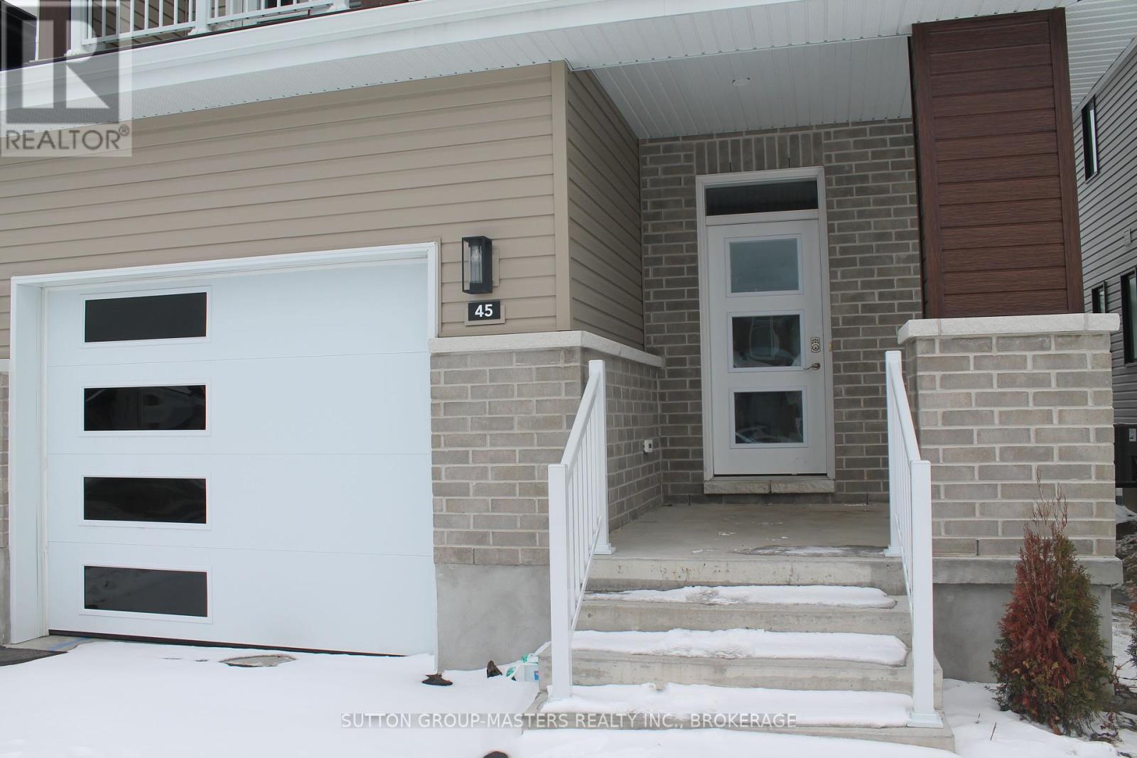 Property at 45 ERIE COURT image 5