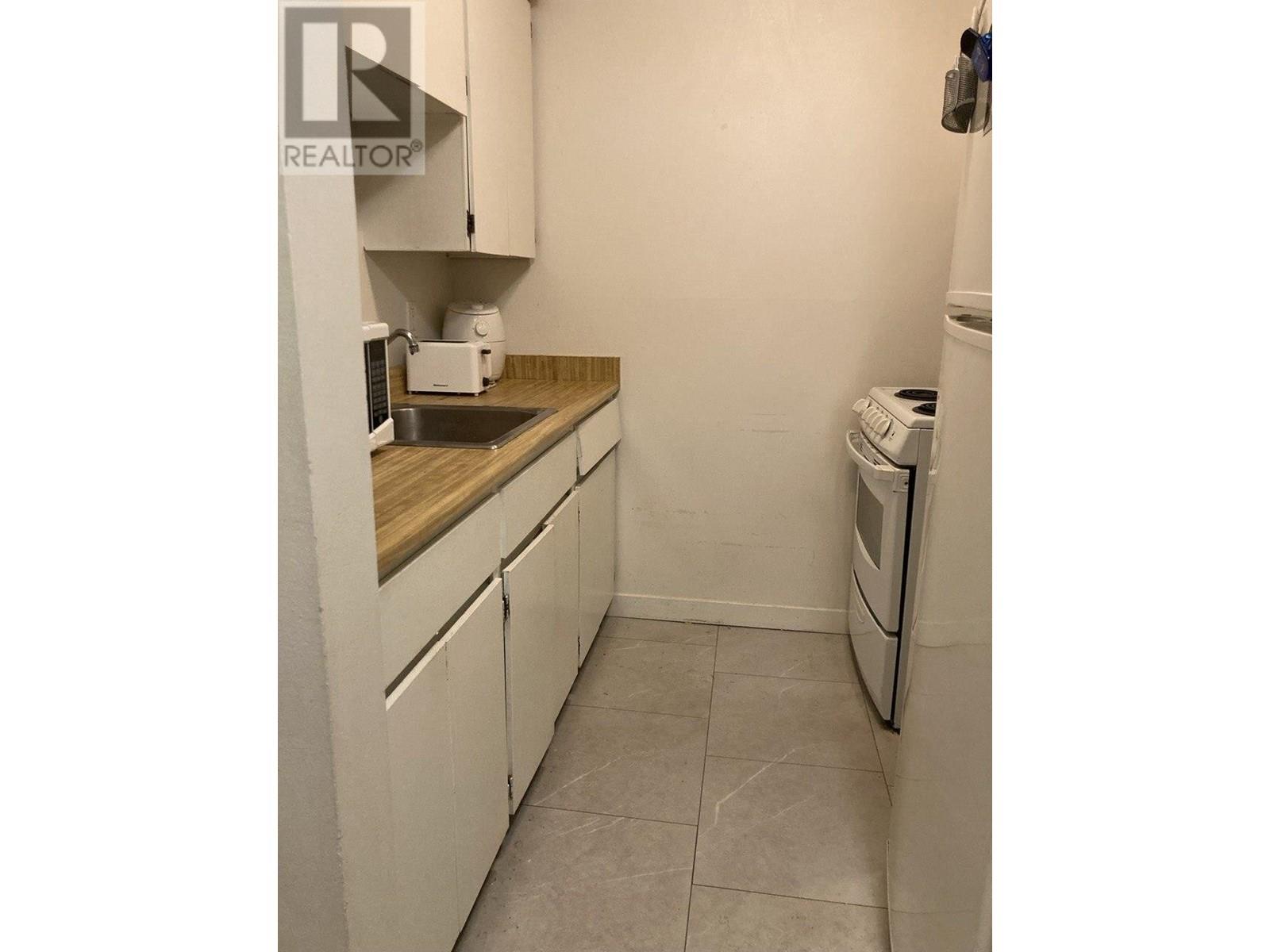 304 2012 Fullerton Avenue, North Vancouver, British Columbia  V7P 3E3 - Photo 10 - R2973983