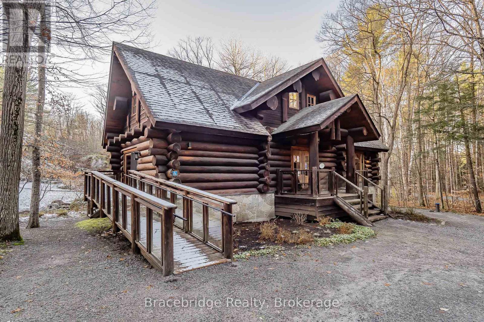 Sandfield 3 W3 - 3876 Muskoka Rd Hwy 118 W, Muskoka Lakes, Ontario  P0B 1J0 - Photo 39 - X12020261