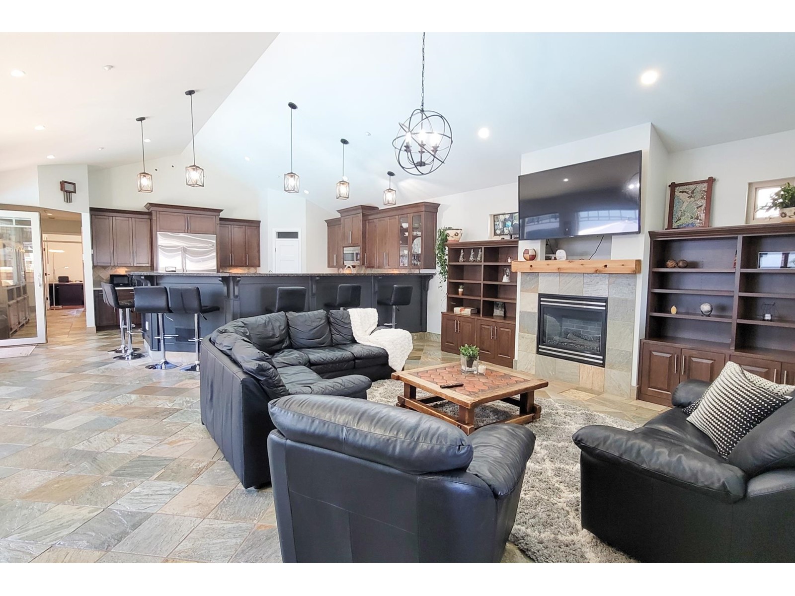 Property at 1247 STAYTE ROAD image 3