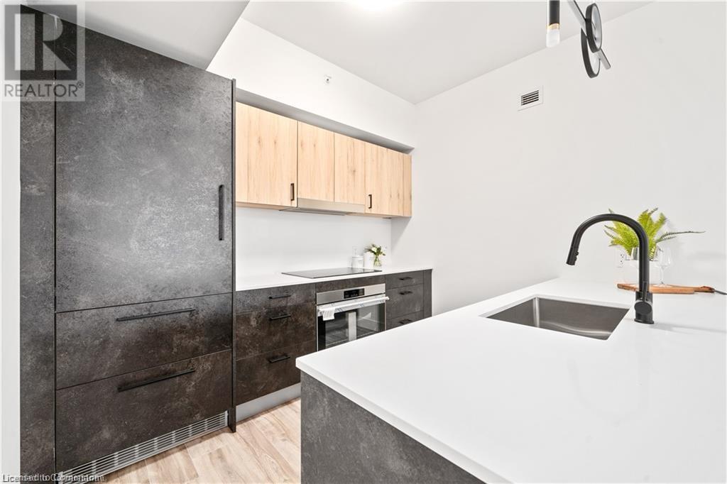 2 Dundas Street W Unit# 605, Belleville, Ontario  K8P 1A1 - Photo 6 - 40706567