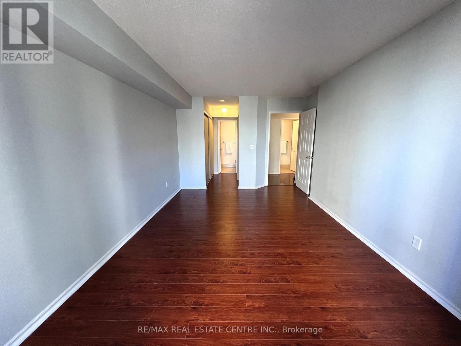1004 - 325 Webb Drive N, Mississauga, Ontario  L5B 3Z9 - Photo 21 - W12020243