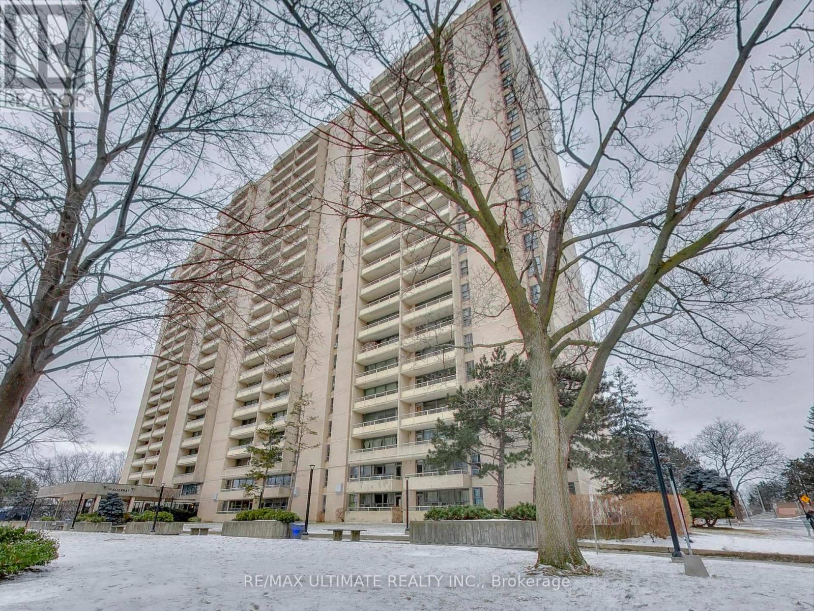 2217 - 360 Ridelle Avenue, Toronto, Ontario  M6B 1K1 - Photo 1 - W12020280