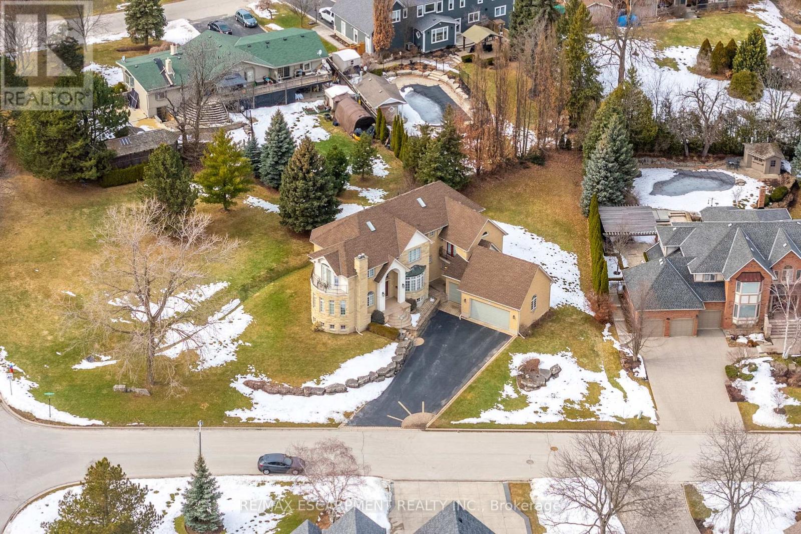 Property at 1401 TAMWORTH COURT image 2