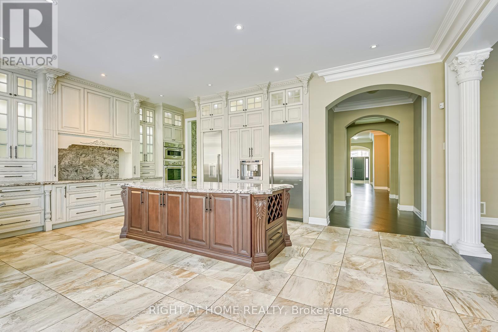 3258 Kingsholm Drive E, Oakville, Ontario  L6M 0X2 - Photo 11 - W12020361