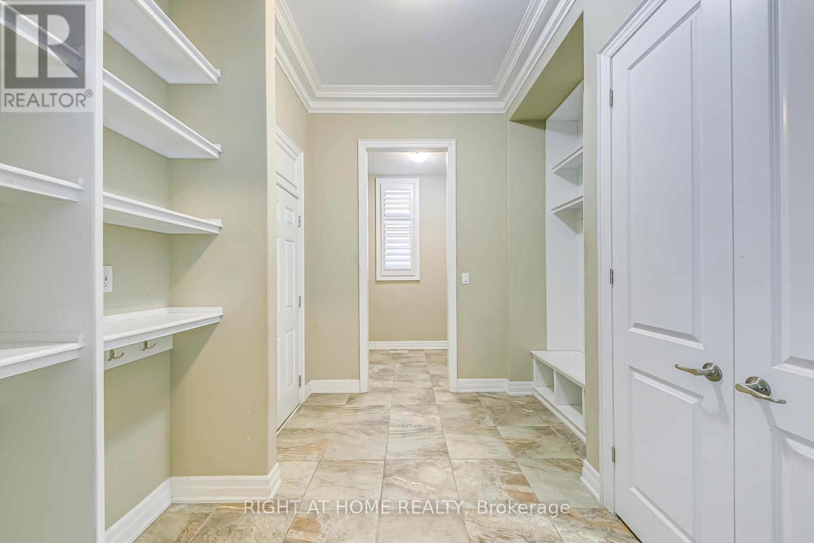 3258 Kingsholm Drive E, Oakville, Ontario  L6M 0X2 - Photo 24 - W12020361