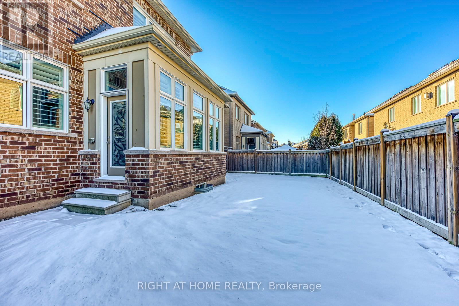 3258 Kingsholm Drive E, Oakville, Ontario  L6M 0X2 - Photo 48 - W12020361