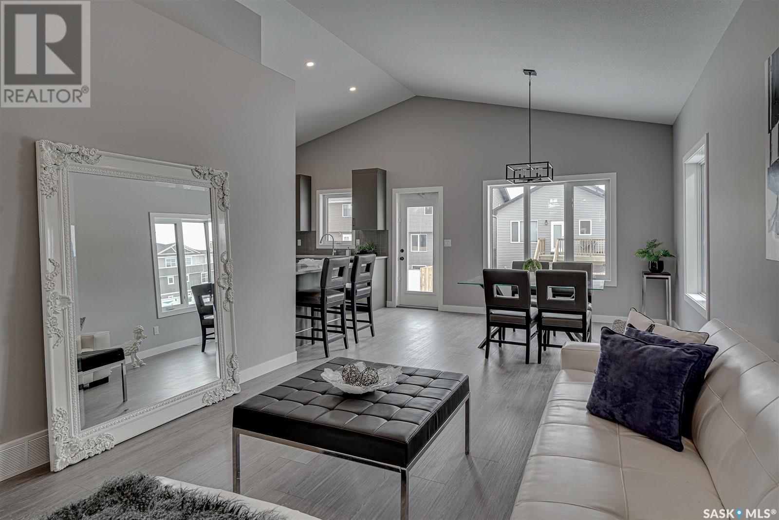 Property at 202 Kostiuk CRESCENT image 5