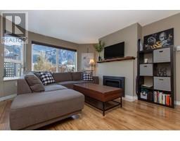 105 1466 PEMBERTON AVENUE, Squamish, British Columbia