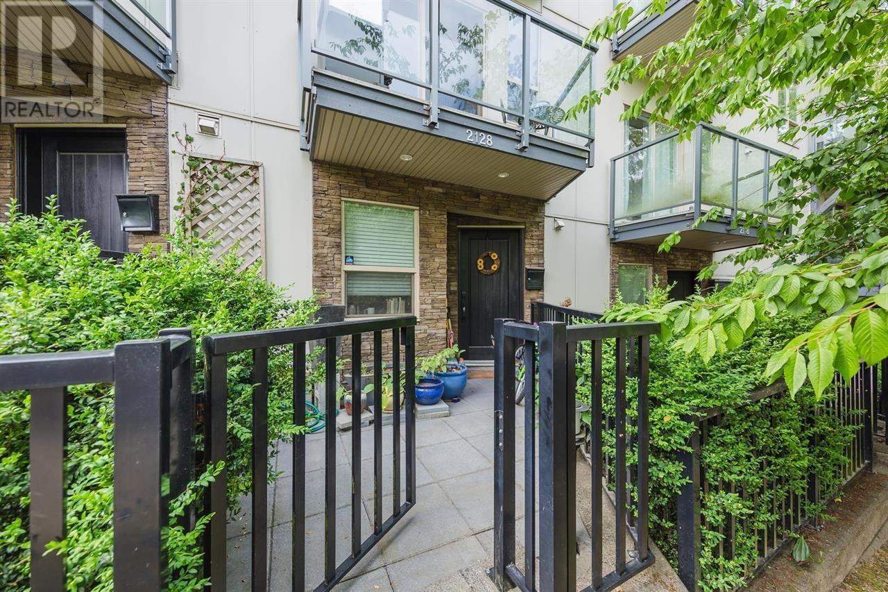 2128 Eton Street, Vancouver, British Columbia  V5L 1C7 - Photo 3 - R2977658