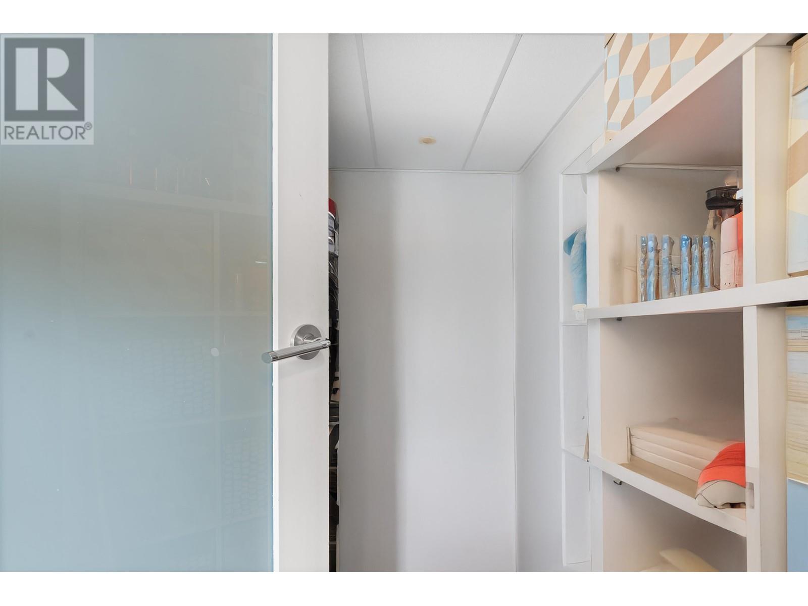 Listing Picture 16 of 24 : 1301 1351 CONTINENTAL STREET, Vancouver / 溫哥華 - 魯藝地產 Yvonne Lu Group - MLS Medallion Club Member