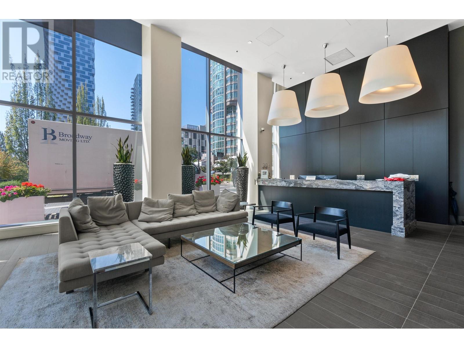 Listing Picture 19 of 24 : 1301 1351 CONTINENTAL STREET, Vancouver / 溫哥華 - 魯藝地產 Yvonne Lu Group - MLS Medallion Club Member