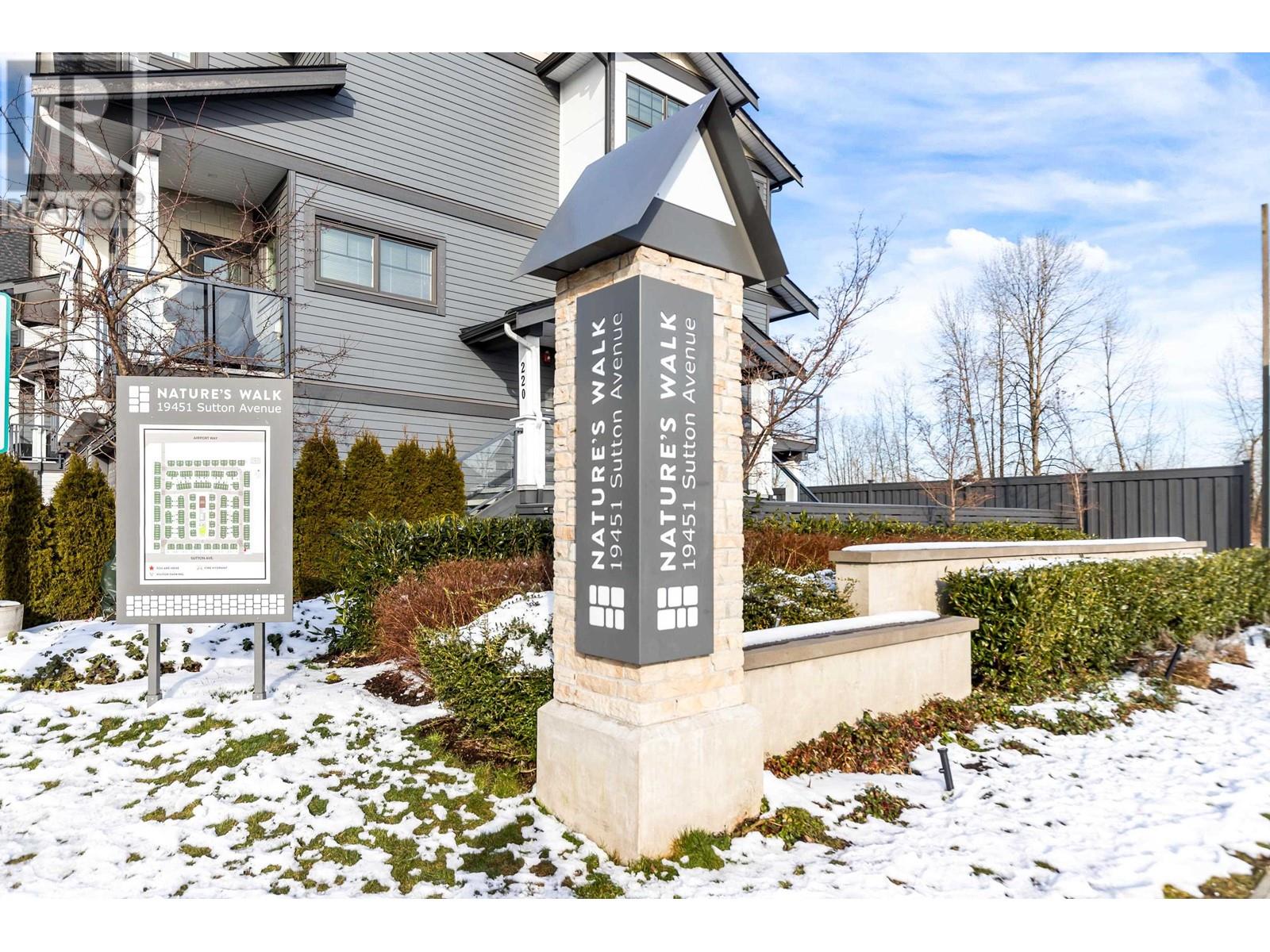 206 19451 Sutton Avenue, Pitt Meadows, British Columbia  V3Y 0G6 - Photo 2 - R2978033