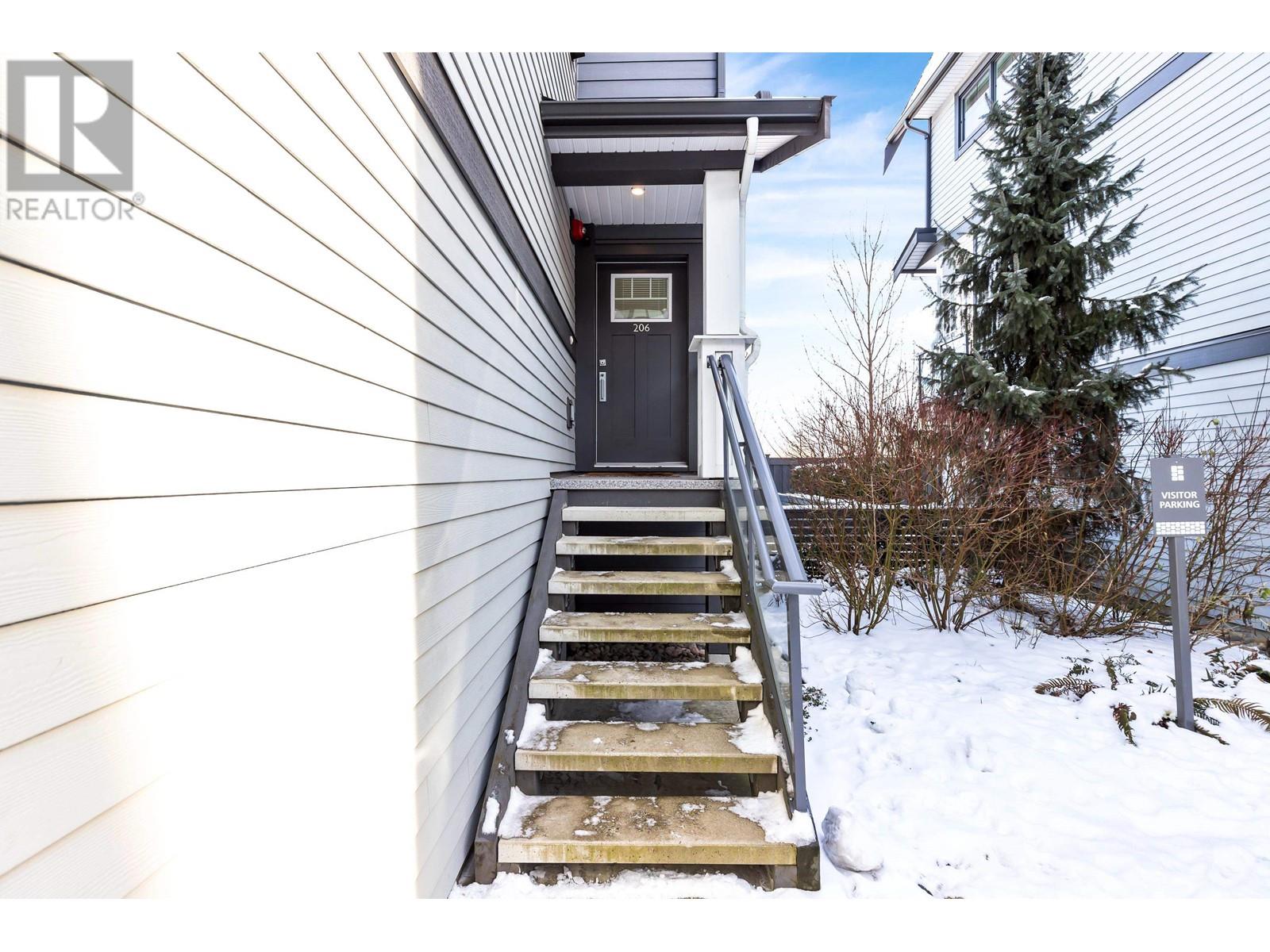 206 19451 Sutton Avenue, Pitt Meadows, British Columbia  V3Y 0G6 - Photo 3 - R2978033