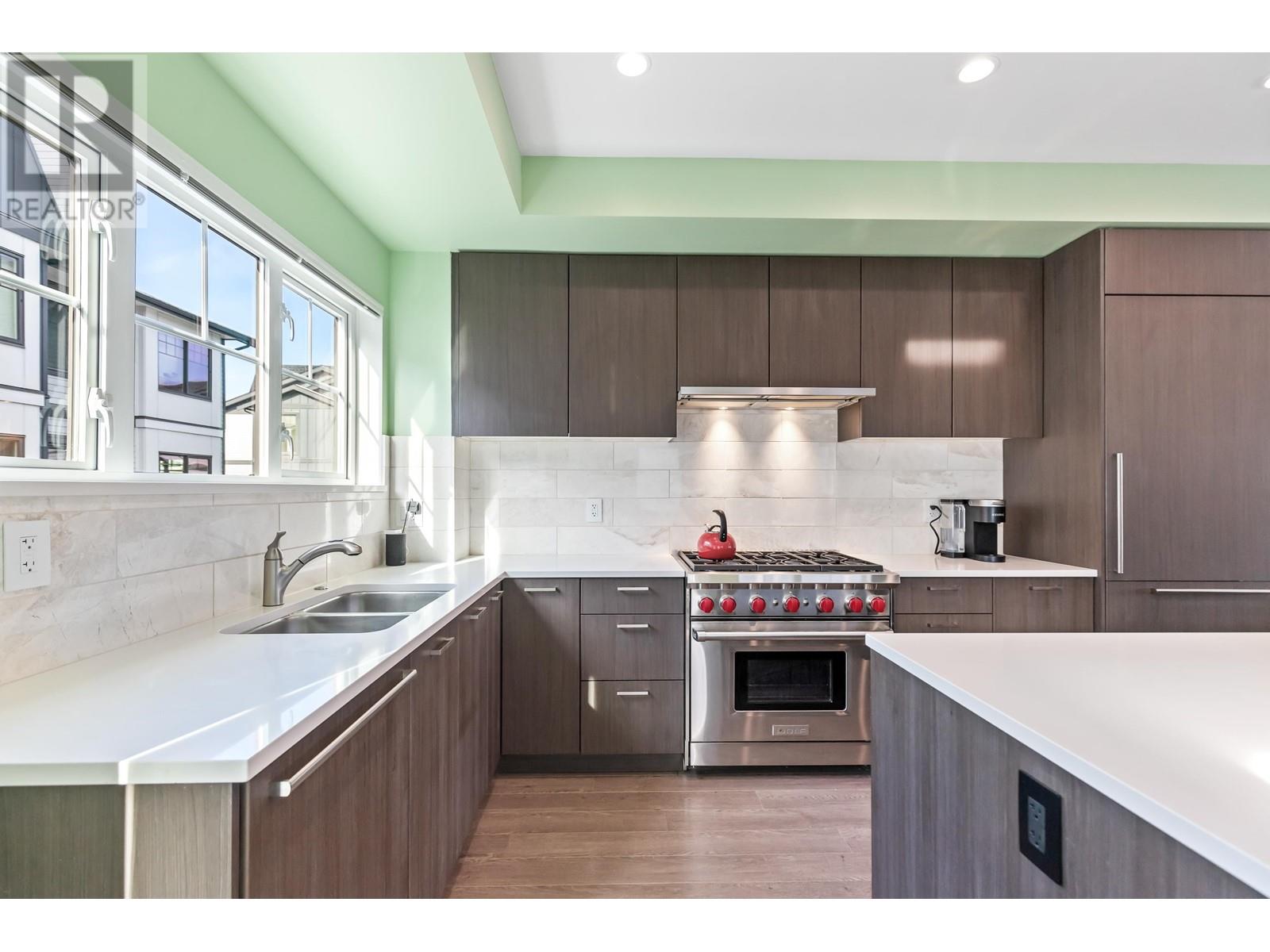 206 19451 Sutton Avenue, Pitt Meadows, British Columbia  V3Y 0G6 - Photo 6 - R2978033